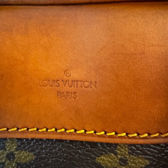 Louis Vuitton Monogram Deauville Handbag - Picture 7 of 17